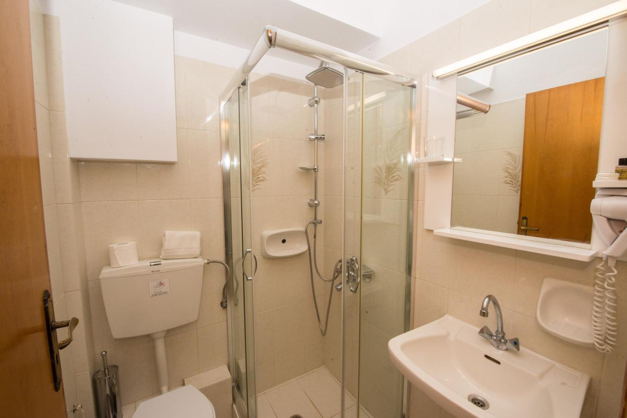 Dionysos Apartments Apraos Pokoj fotografie