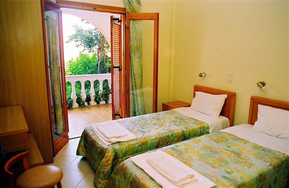 Dionysos Apartments Apraos Exteriér fotografie