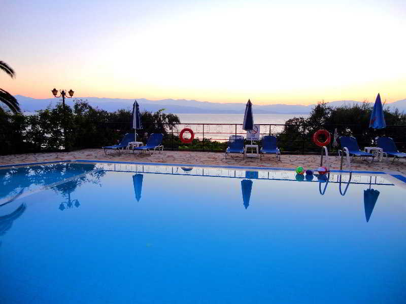 Dionysos Apartments Apraos Exteriér fotografie