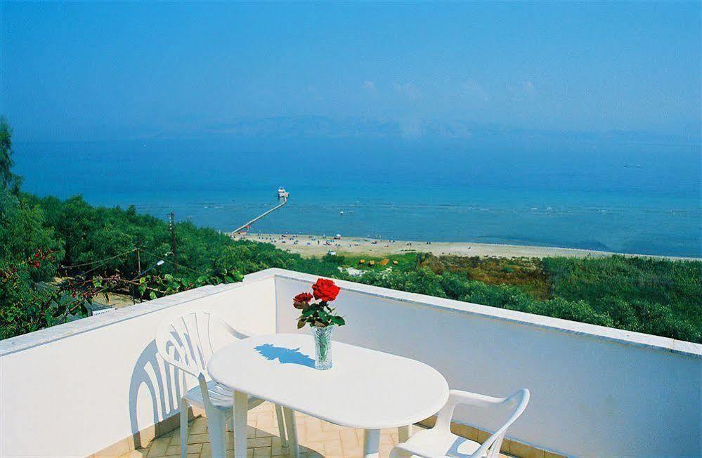 Dionysos Apartments Apraos Exteriér fotografie
