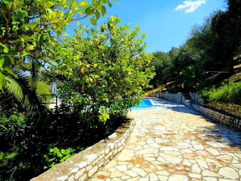 Dionysos Apartments Apraos Exteriér fotografie